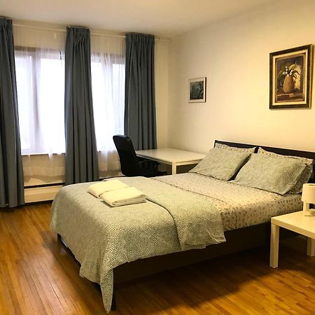 Big Private Room Midmontreal Next To Station Metro - Parking Free 외부 사진