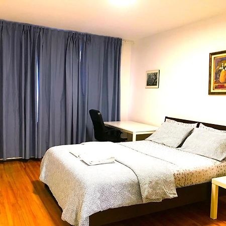 Big Private Room Midmontreal Next To Station Metro - Parking Free 외부 사진